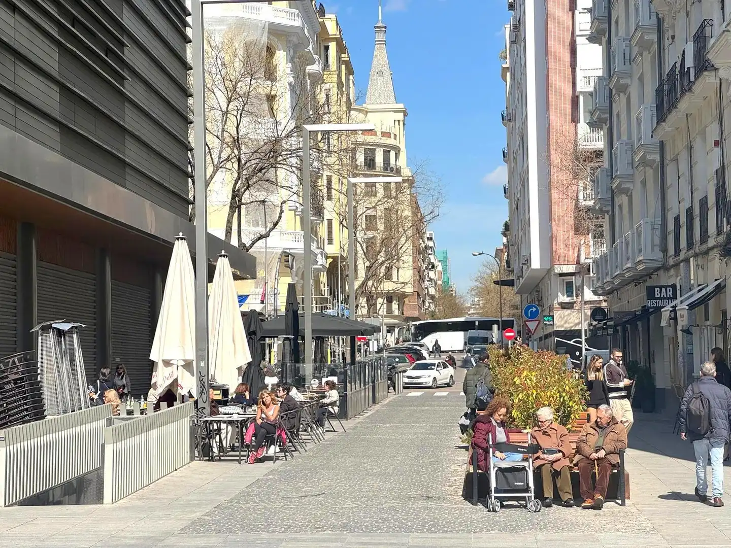 Exterior view of Flat for sale in Madrid  with Heating, Parquet flooring and Furnished