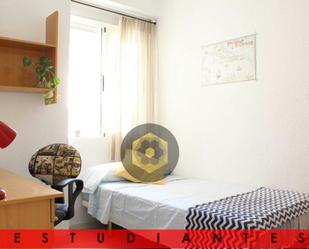 Bedroom of Flat to rent in  Granada Capital  with Heating and Balcony