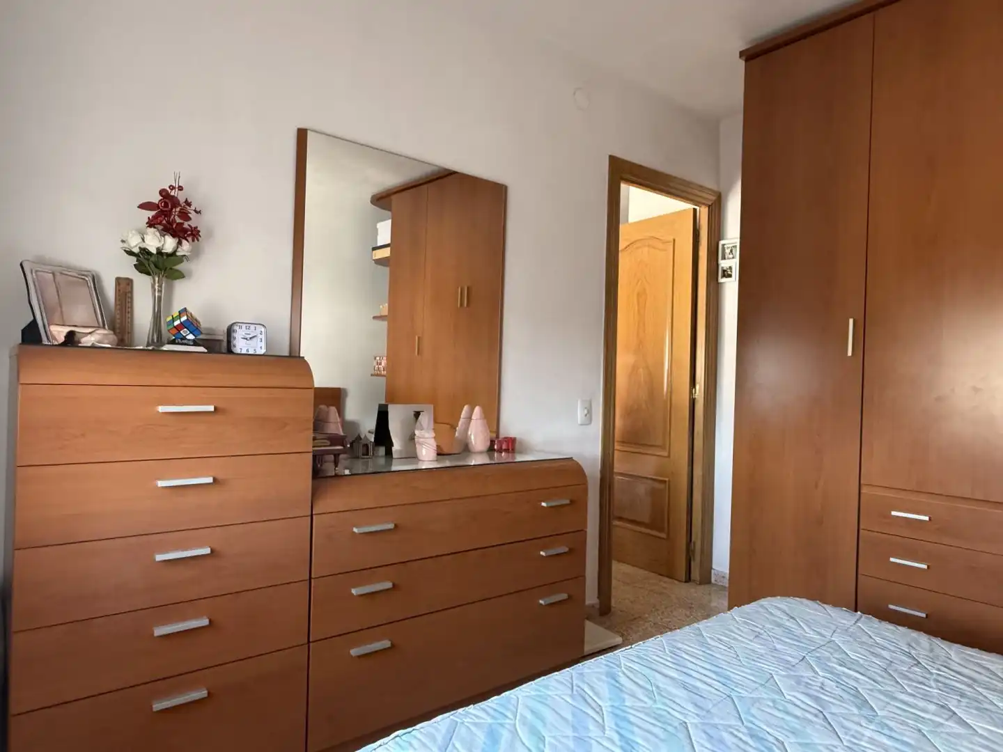Dormitori de Pis en venda en Sant Boi de Llobregat amb Aire condicionat, Calefacció i Terrassa