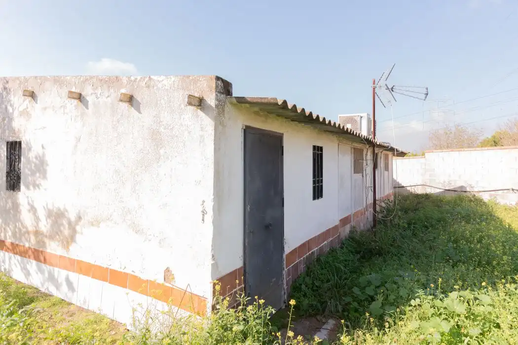 Vista exterior de Casa o chalet en venta en Alcalá de Guadaira con Piscina