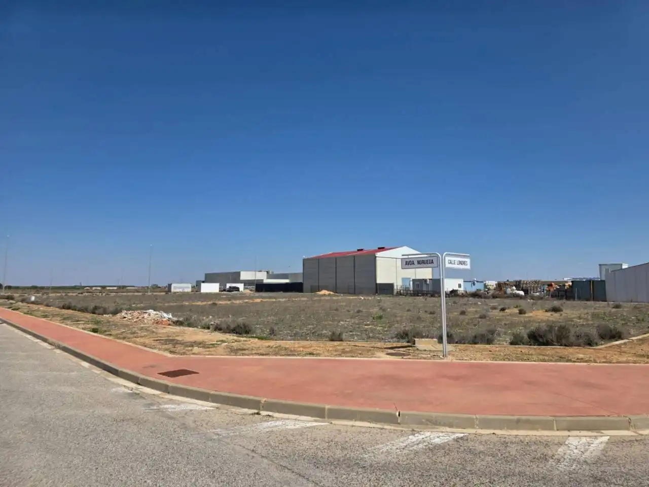 Terreno industriale in vendita a Pedanías - Extrarradio