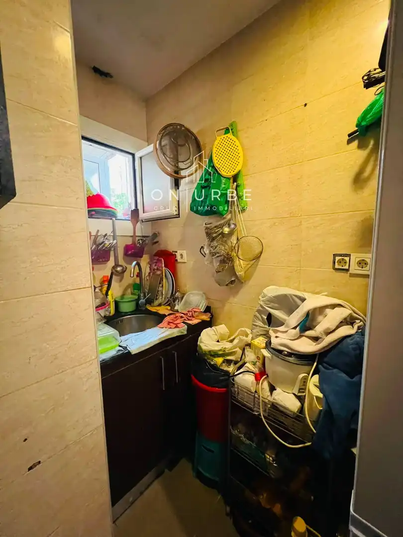 Cuina de Pis en venda en Montcada i Reixac amb Aire condicionat i Moblat