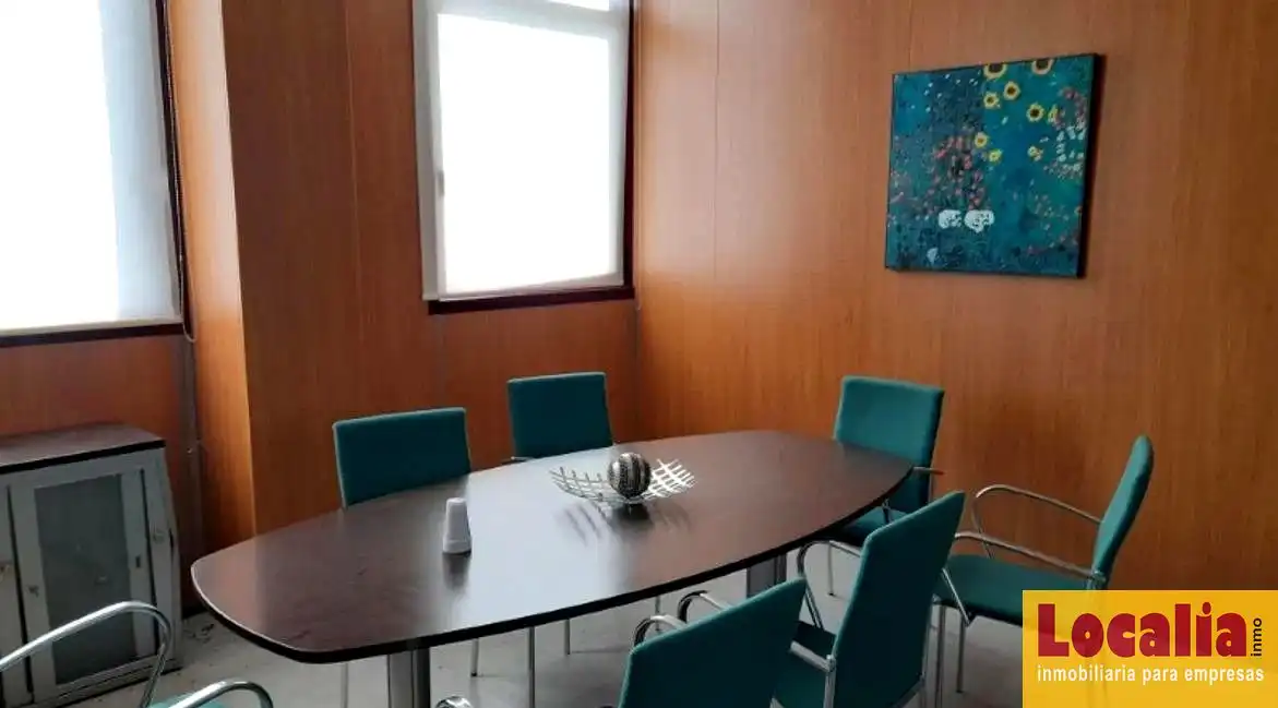Fabrikhallen zum Verkauf in Lanciego / Lantziego