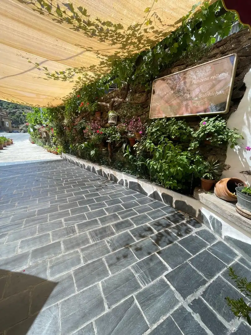 Außenansicht von Geschaftsraum zum Verkauf in Trevélez mit Terrasse und Möbliert