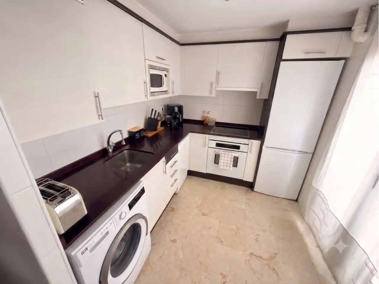 Cocina de Piso en venta en Zaragoza con Calefacción, Amueblado y Balcón