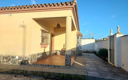 Vista exterior de Casa o xalet en venda en Chiclana de la Frontera