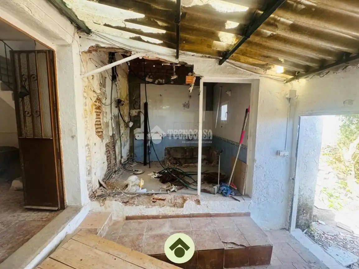 Detached homes for sale in Montoro