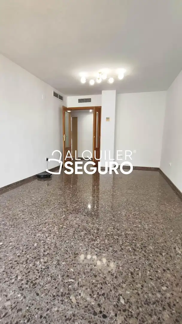 Wohnung zur Miete in Valencia mit Klimaanlage und Heizung