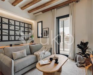 Sala d'estar de Apartament de lloguer en  Barcelona Capital amb Aire condicionat, Calefacció i Moblat