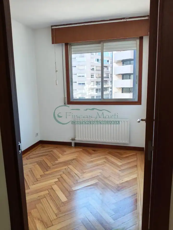 Flat for rent in Vigo   with Heating, Parquet flooring and Terrace