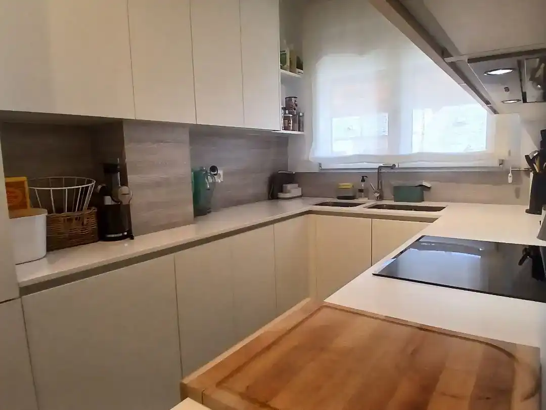 Kitchen of Duplexes for sale in Alp  with Parquet flooring, Storage room and Furnished