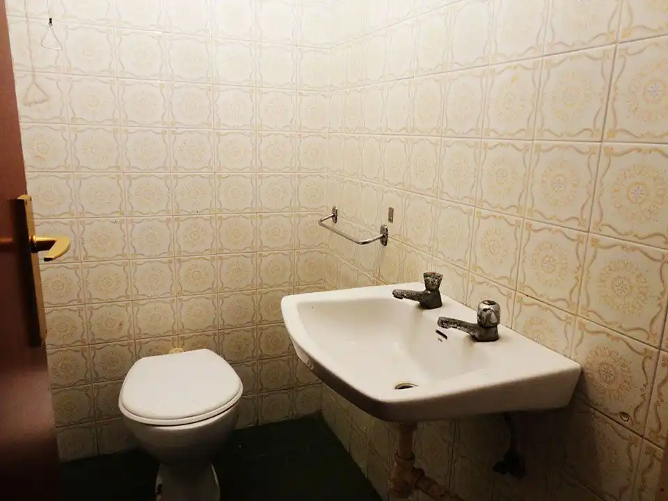 Bathroom of Flat for sale in Salas de los Infantes, Burgos
