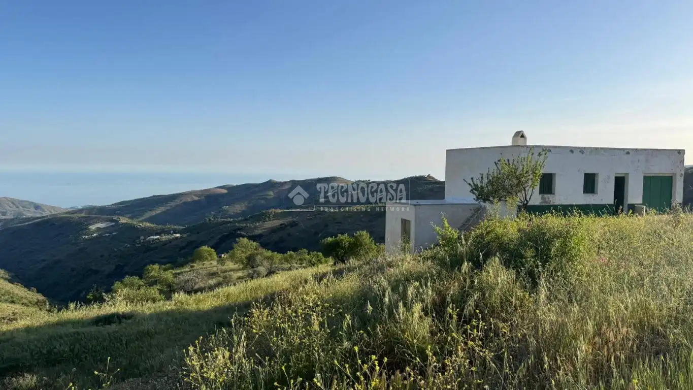 Country homes for sale in Albondón  with Storage room