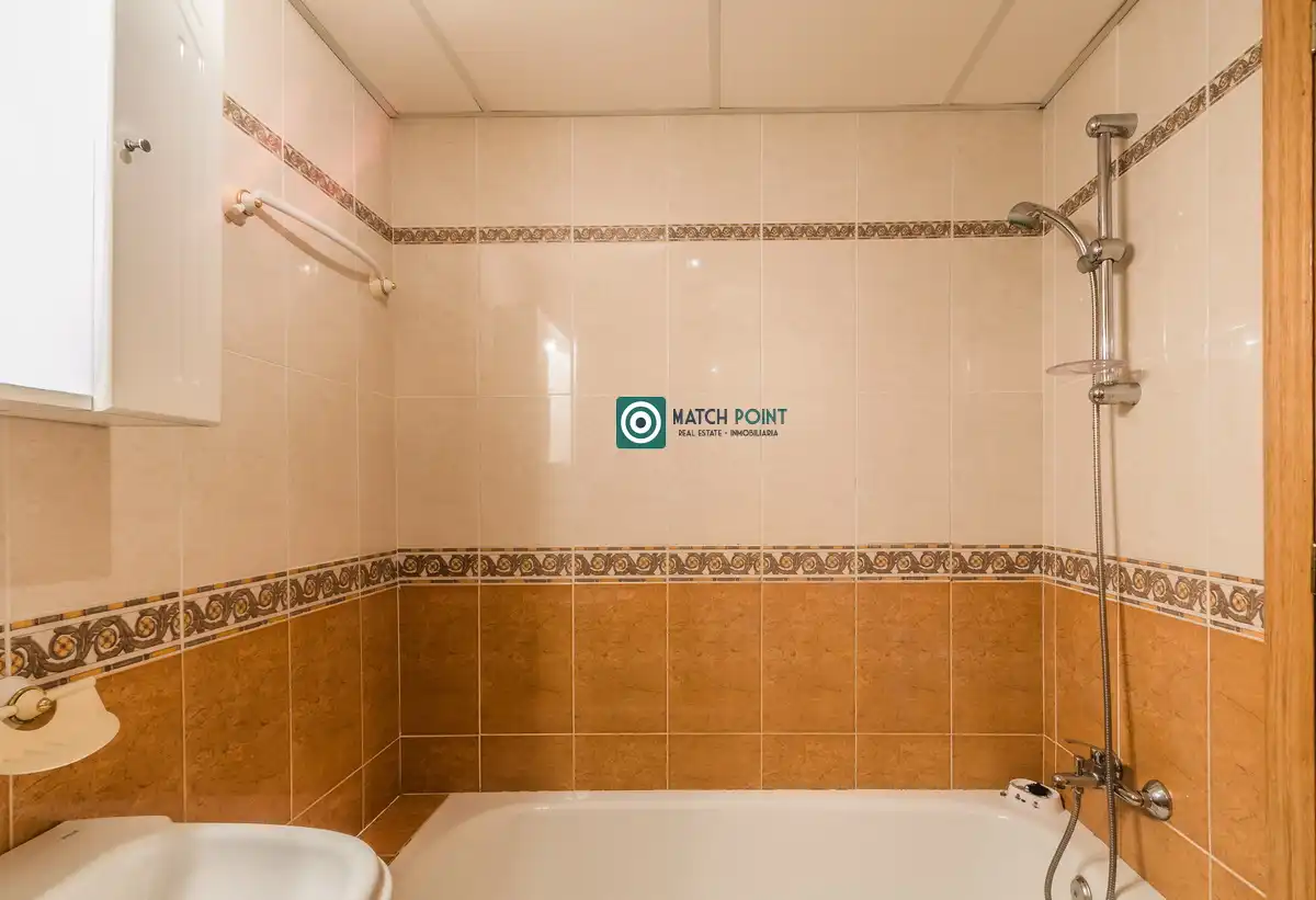 Baño de Piso en venta en Almuñécar