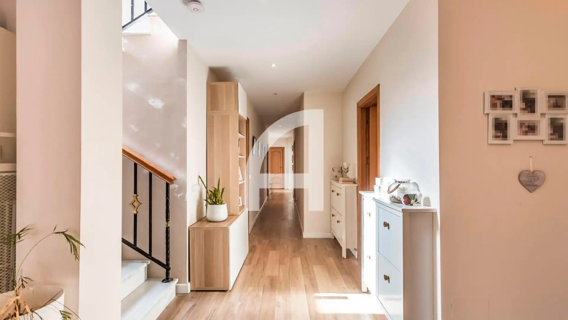 Houses for sale in C. Comino de Sierrezuela, Campo de Mijas