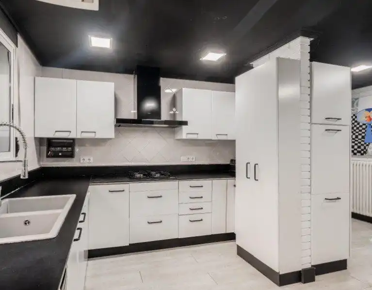 Kitchen of Houses for sale in Paterna  with Air Conditioner, Heating and Private garden