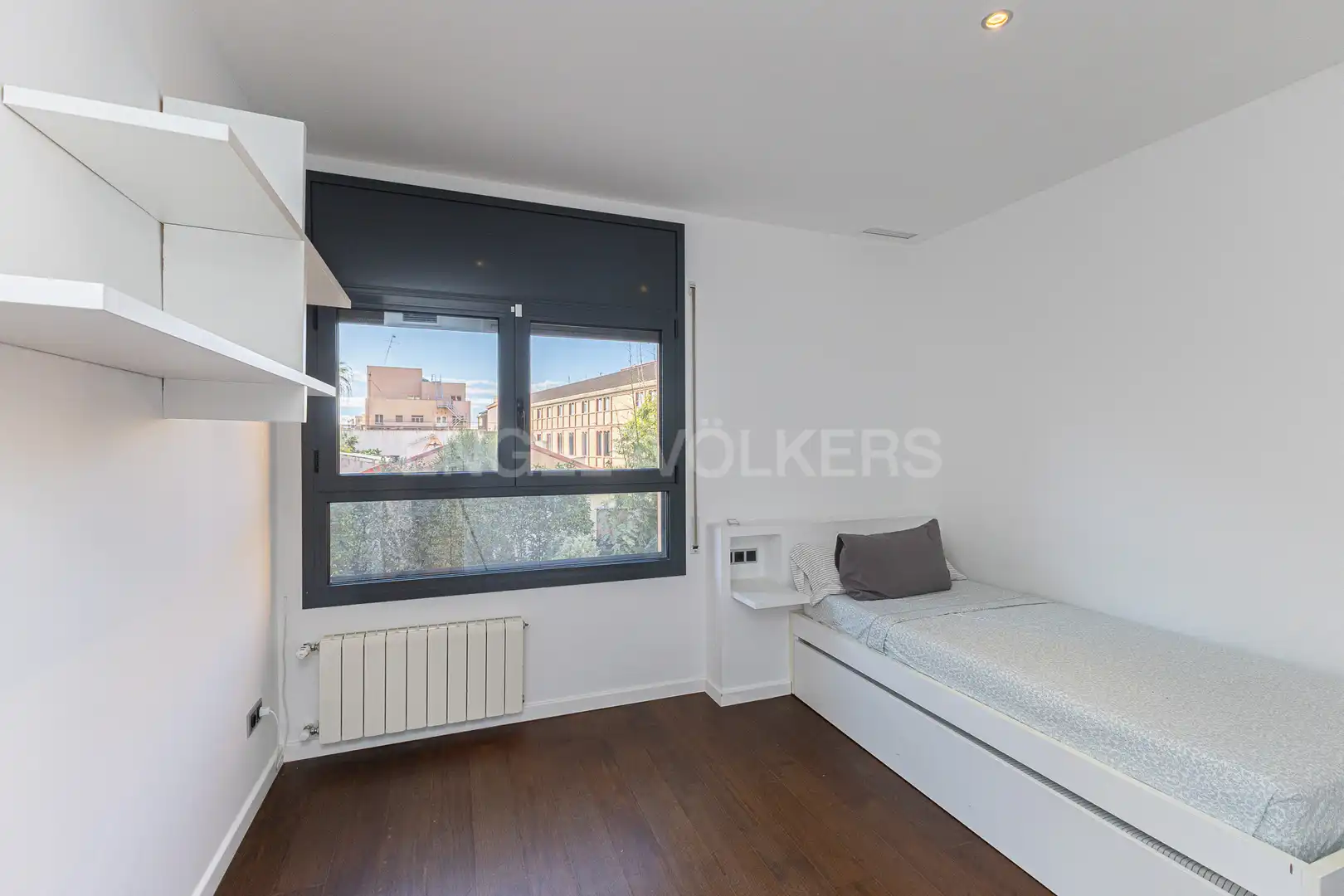 Bedroom of Houses for rent in Barcelona  with Air Conditioner, Heating and Private garden