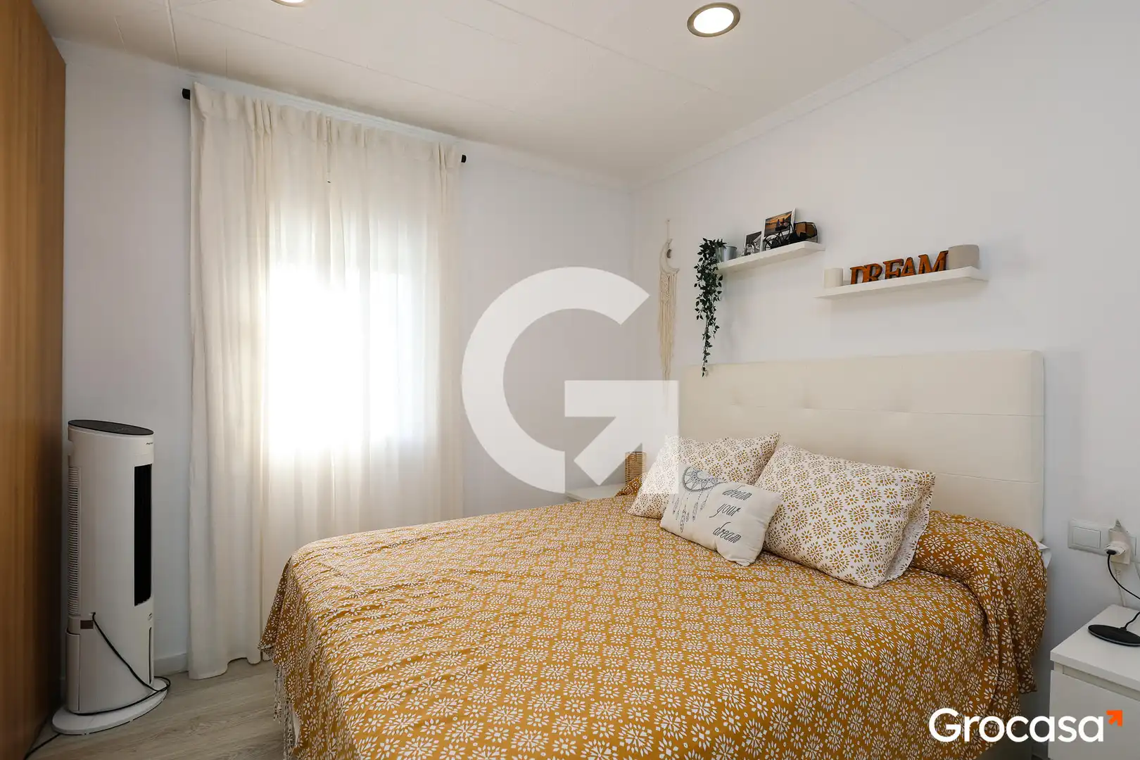 Bedroom of Flat for sale in Castelldefels  with Air Conditioner, Balcony and Community pool