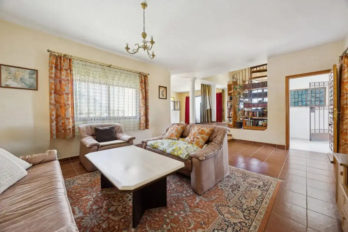 Villa con piscina in vendita a El Montgó, imagen 3