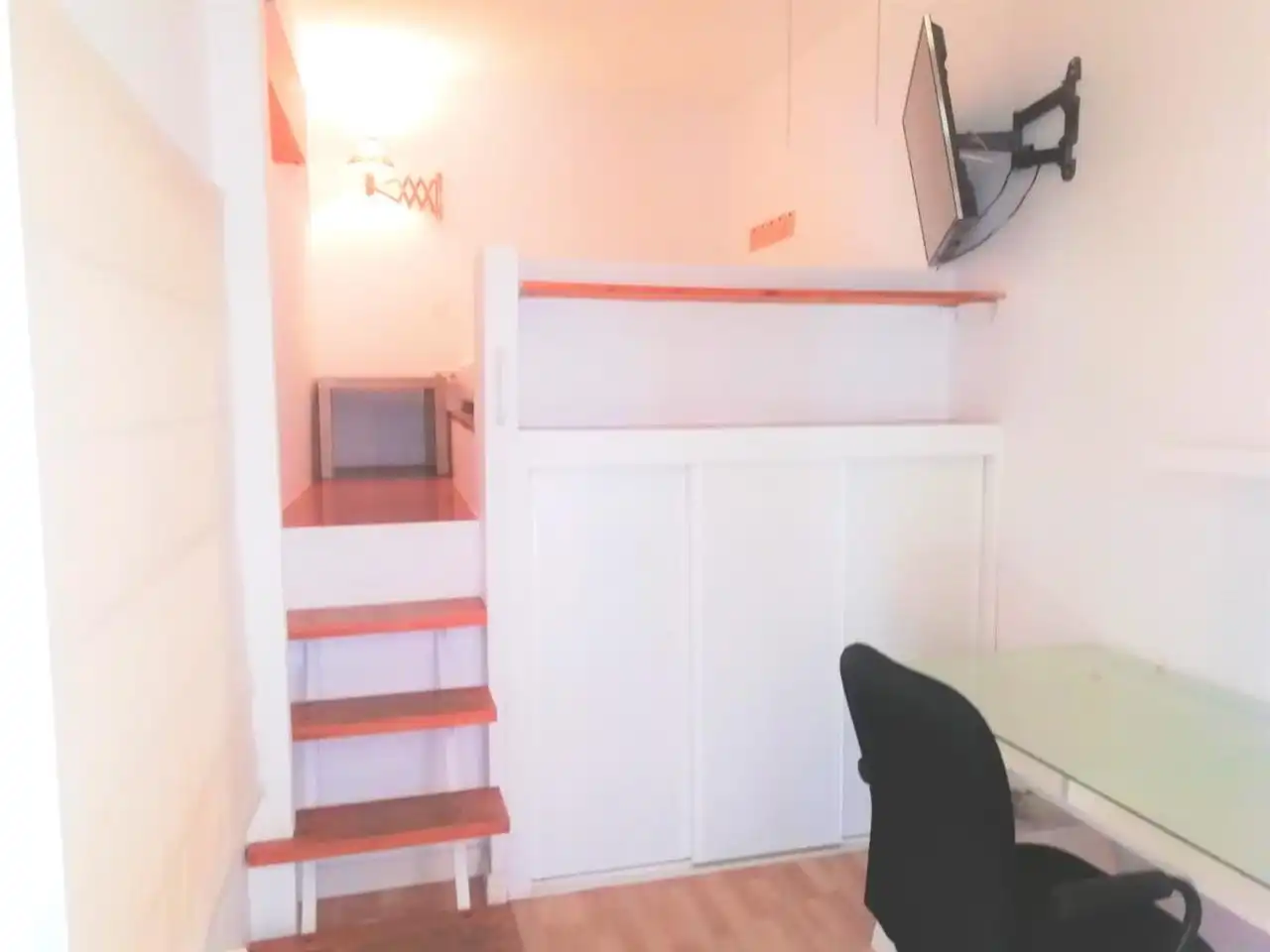 Habitación de Piso de alquiler en Madrid con Calefacción, Amueblado y Balcón