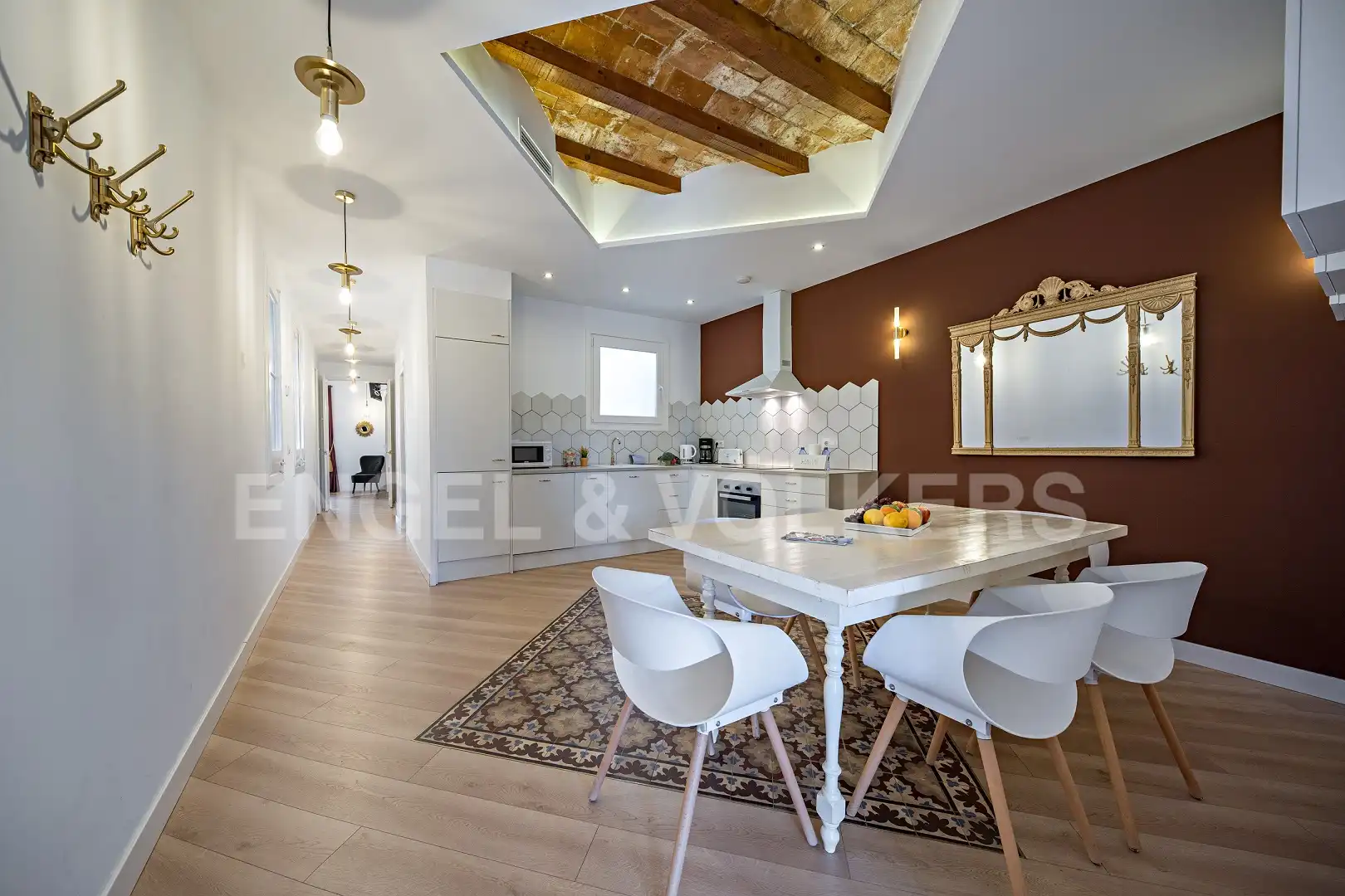 Cuina de Pis de lloguer en Barcelona amb Aire condicionat, Calefacció i Parquet