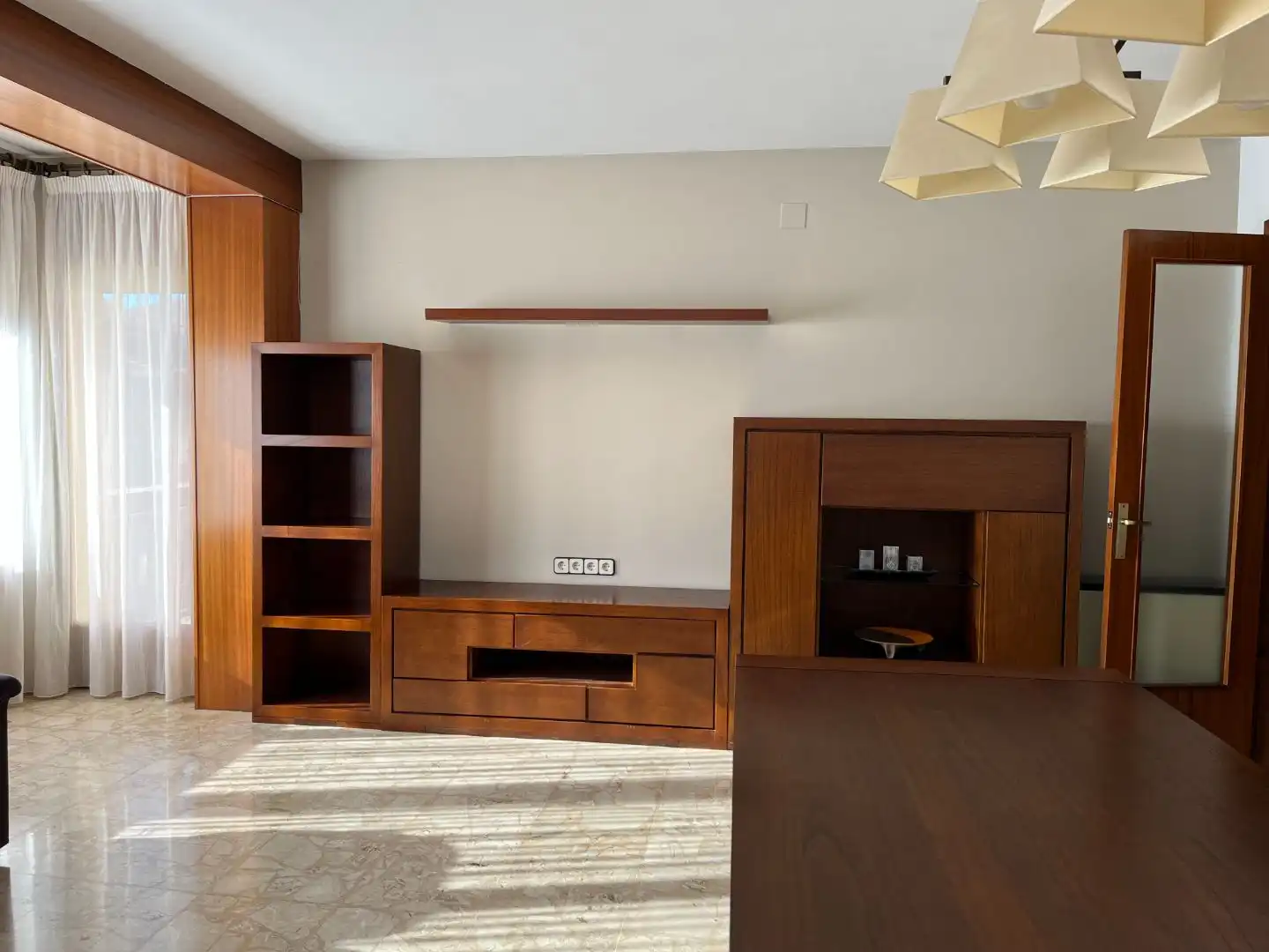 Flat with lift to rent in Congost 21