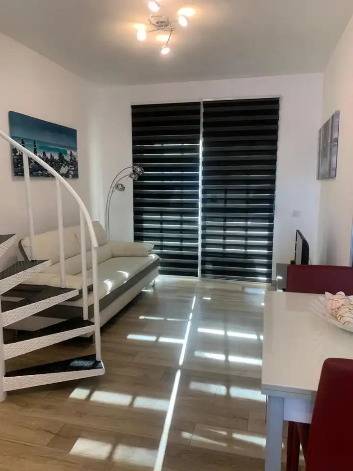 Sala de estar de Dúplex de alquiler en San Bartolomé de Tirajana con Aire acondicionado, Amueblado y Internet