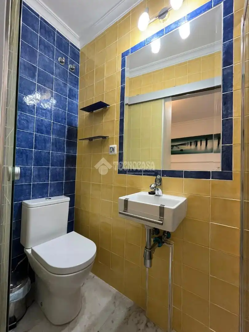 Baño de Piso en venta en Carmona, Sevilla