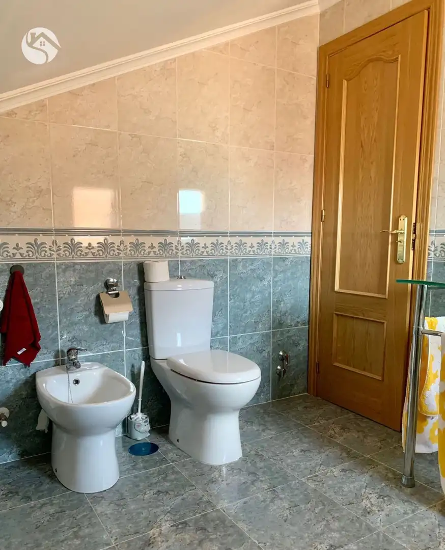 Bany de Casa o xalet en venda en Arcas del Villar amb Calefacció, Terrassa i Traster