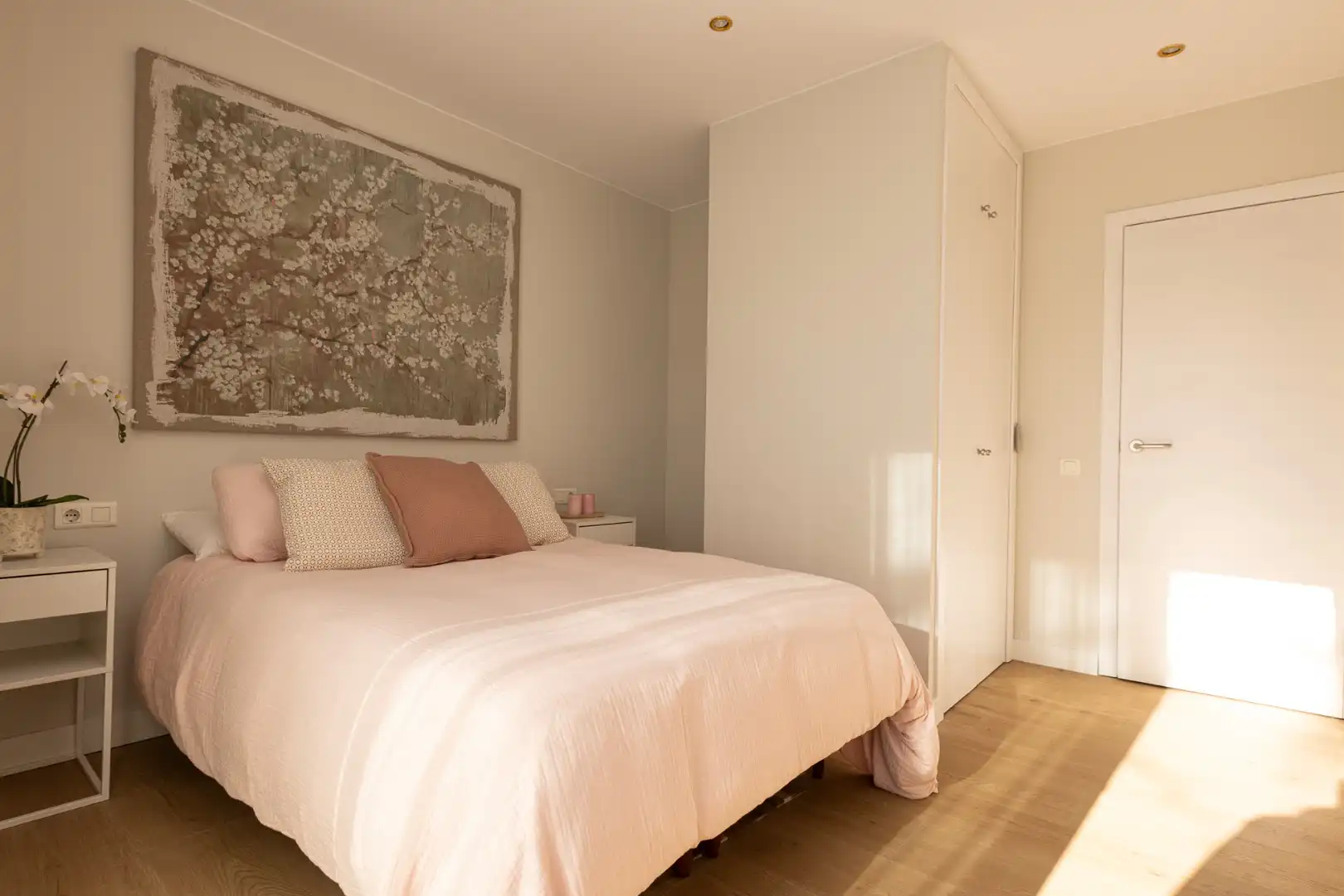 Schlafzimmer von Wohnung zum Verkauf in Badalona mit Klimaanlage, Heizung und Privatgarten