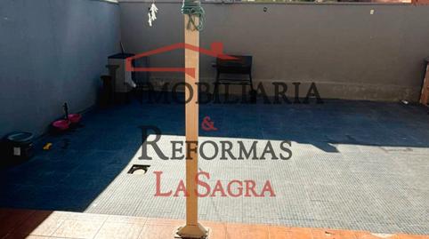 Foto 3 de Casa adosada en venda a Esquivias, Toledo