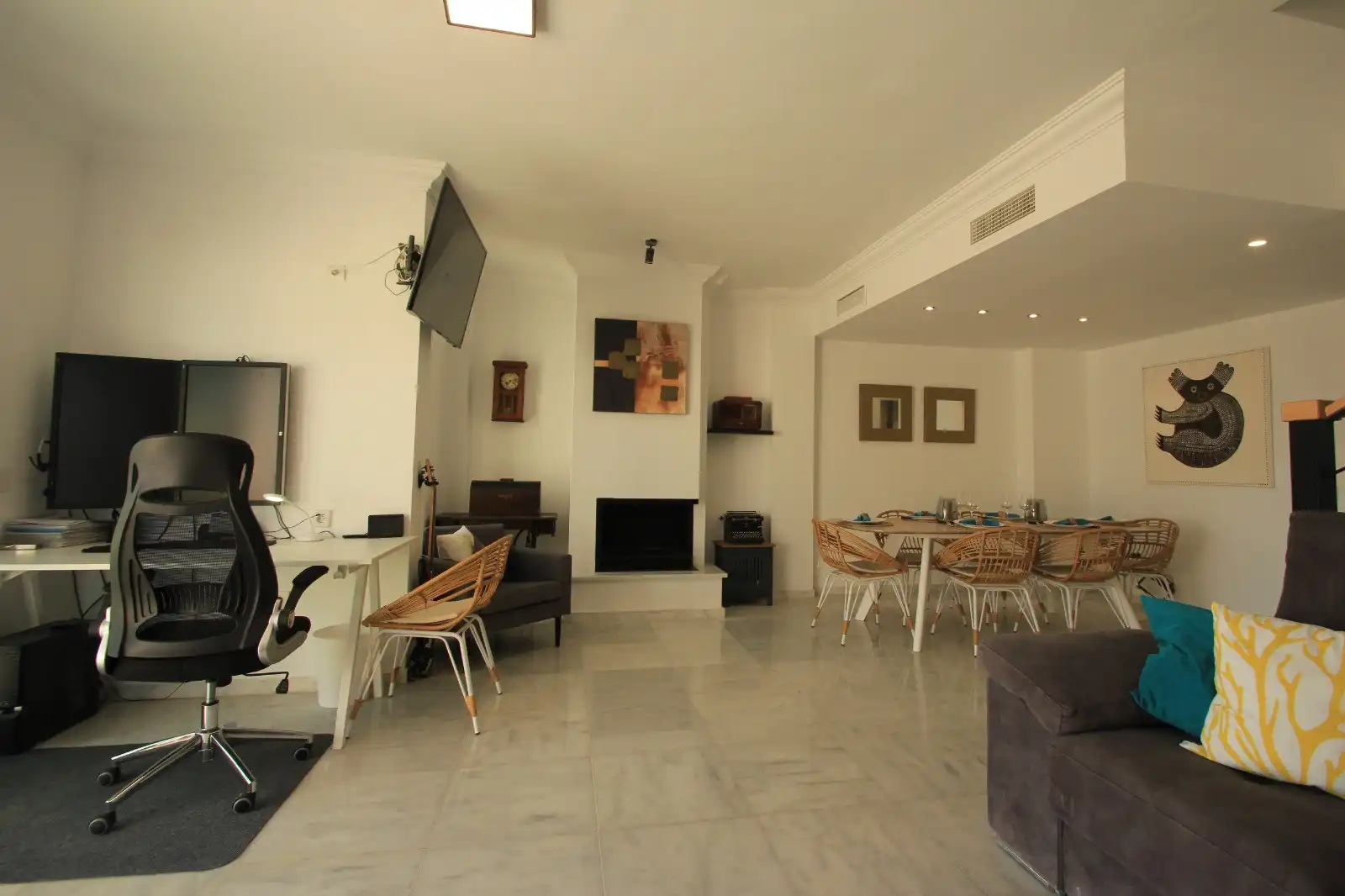 Esszimmer von Einfamilien-Reihenhaus zur Miete in Marbella mit Klimaanlage, Terrasse und Schwimmbad
