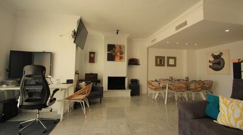 Foto 5 von Einfamilien-Reihenhaus zur Miete in Santa María, Marbella
