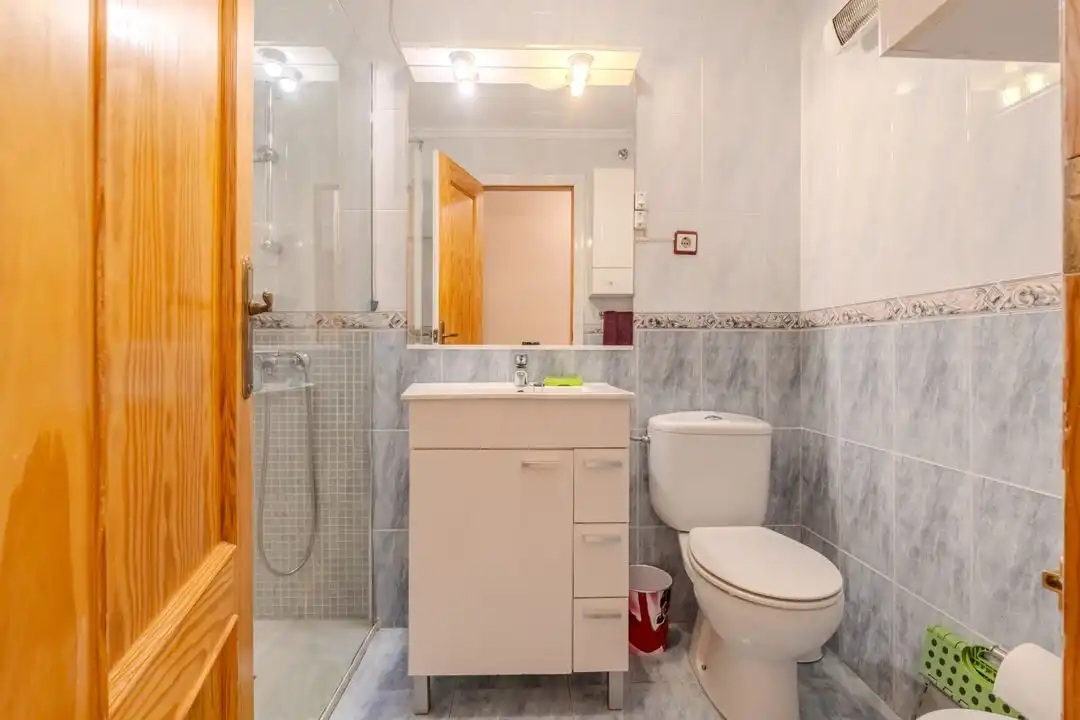 Baño de Piso en venta en Torrevieja con Aire acondicionado y Calefacción