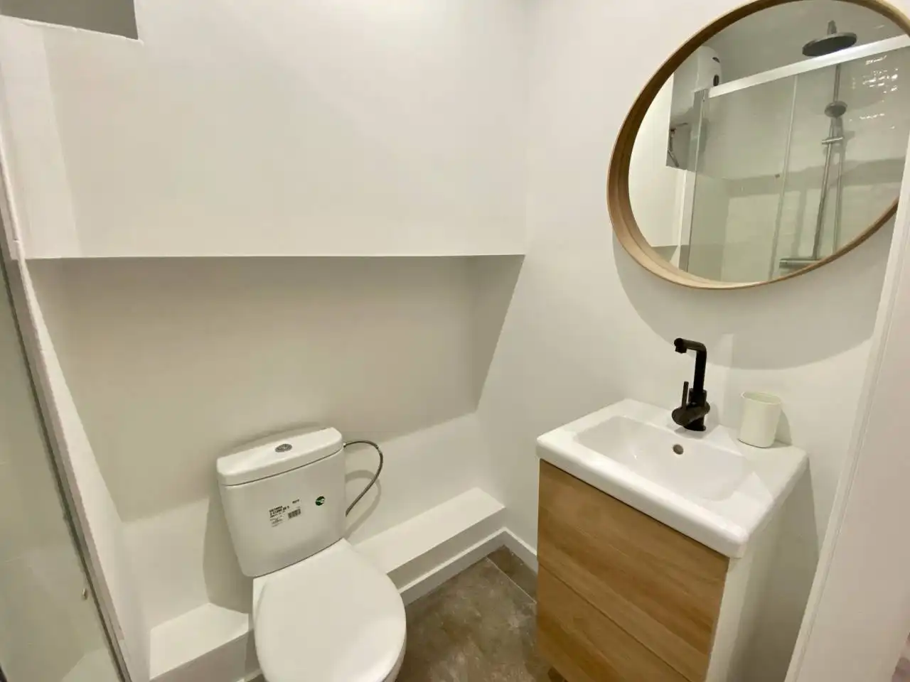 Bany de Apartament en venda en Barcelona amb Aire condicionat, Parquet i Moblat