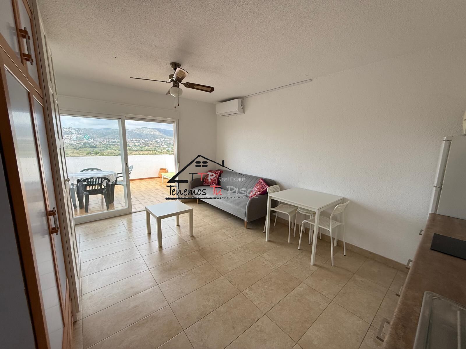Living room of Attic for sale in Peñíscola / Peníscola  with Air Conditioner, Private garden and Terrace