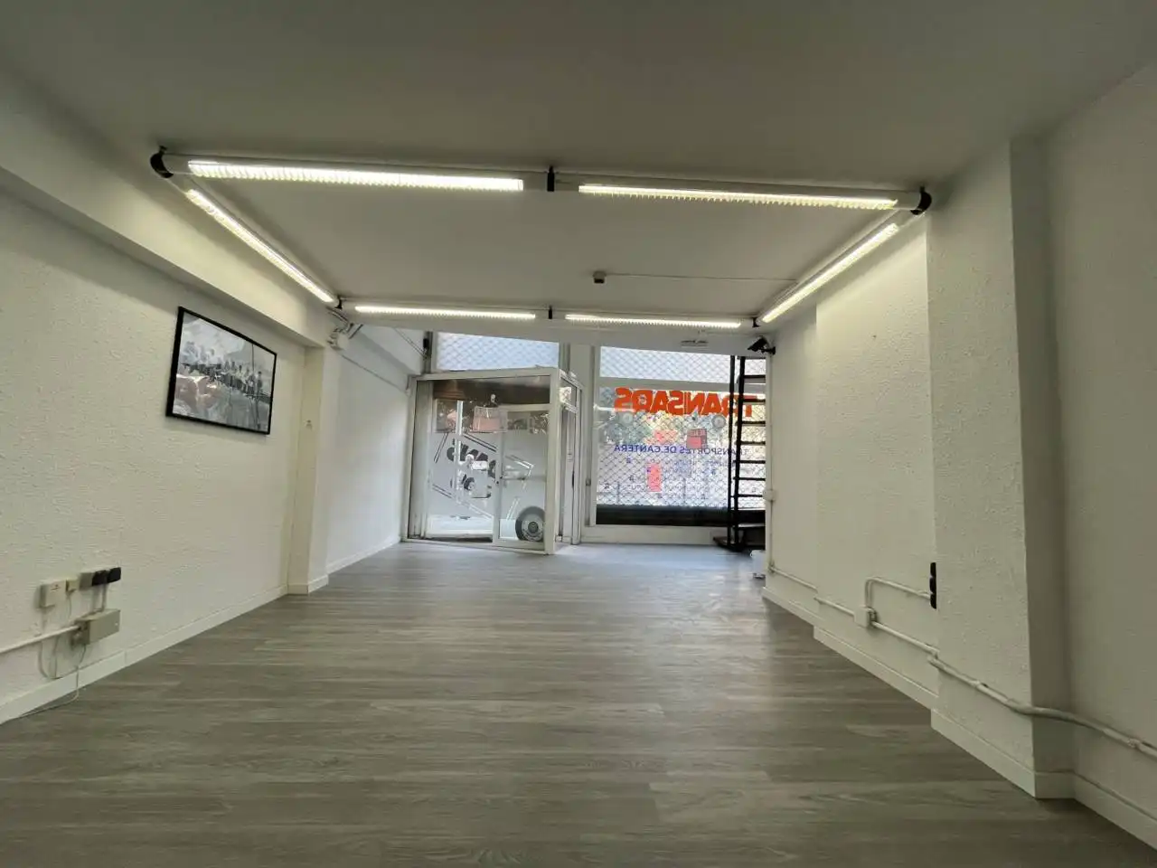 Local de alquiler en Avenida Anselm de Riu, 38, Singuerlín