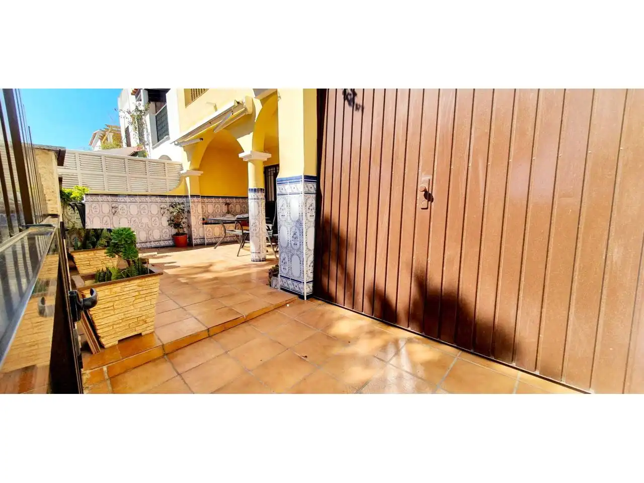 Exterior view of Detached homes for sale in Roquetas de Mar  with Terrace, Furnished and Community pool