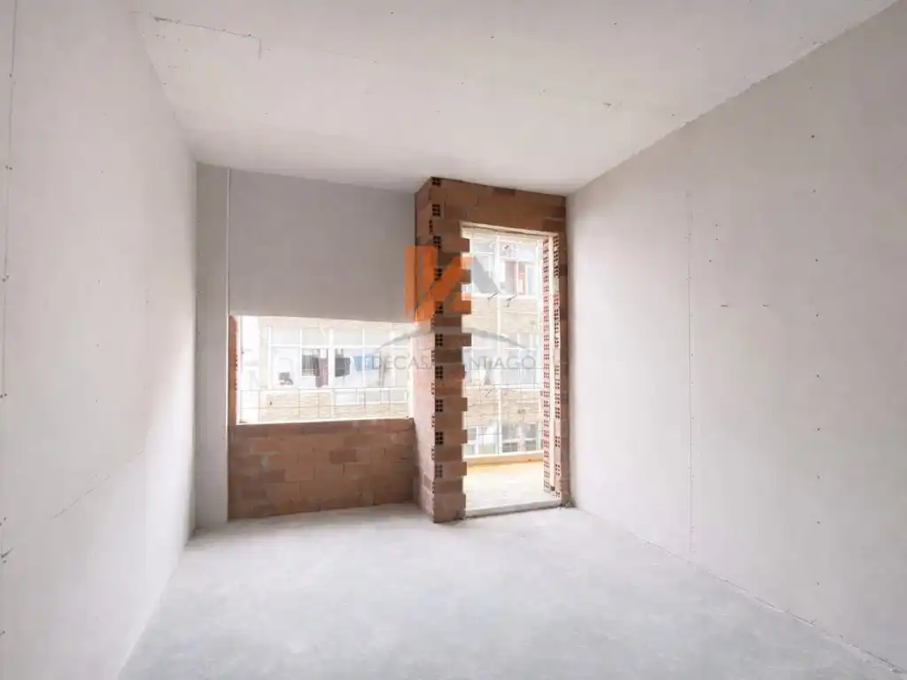 Apartamento en venta en Santiago de Compostela  con Balcón
