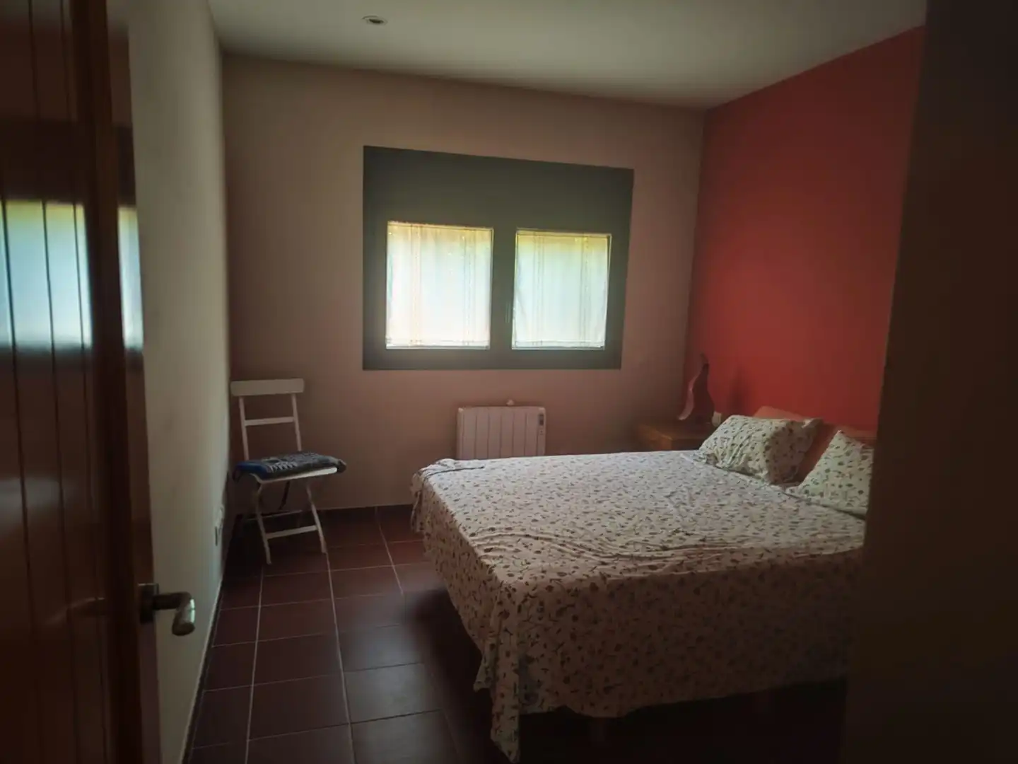 Habitación de Casa o chalet en venta en Sant Llorenç de la Muga con Calefacción y Jardín privado