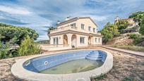 Vista exterior de Casa o xalet en venda en Lloret de Mar amb Terrassa, Piscina i Balcó