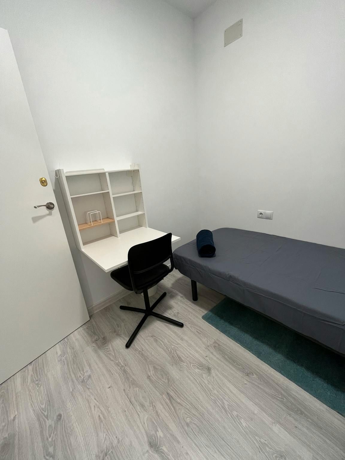 Dormitori de Pis per a compartir en  Barcelona Capital amb Rentadora