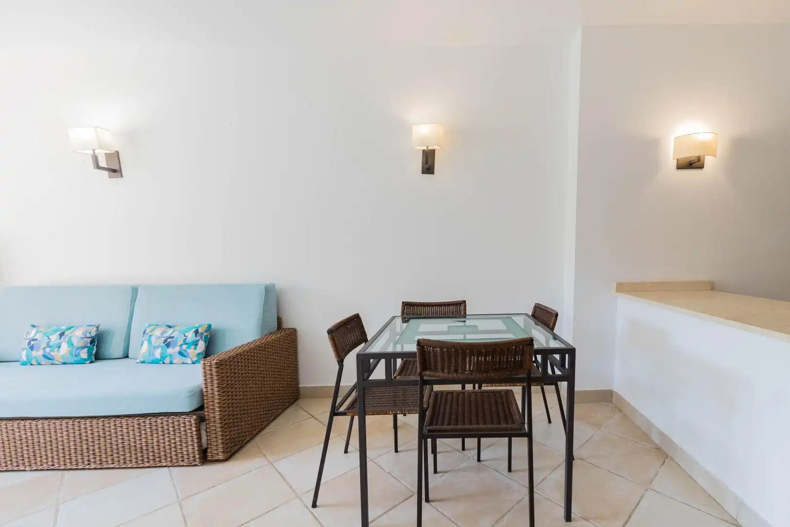 Dining room of Flat for sale in Benahavís  with Air Conditioner, Heating and Private garden