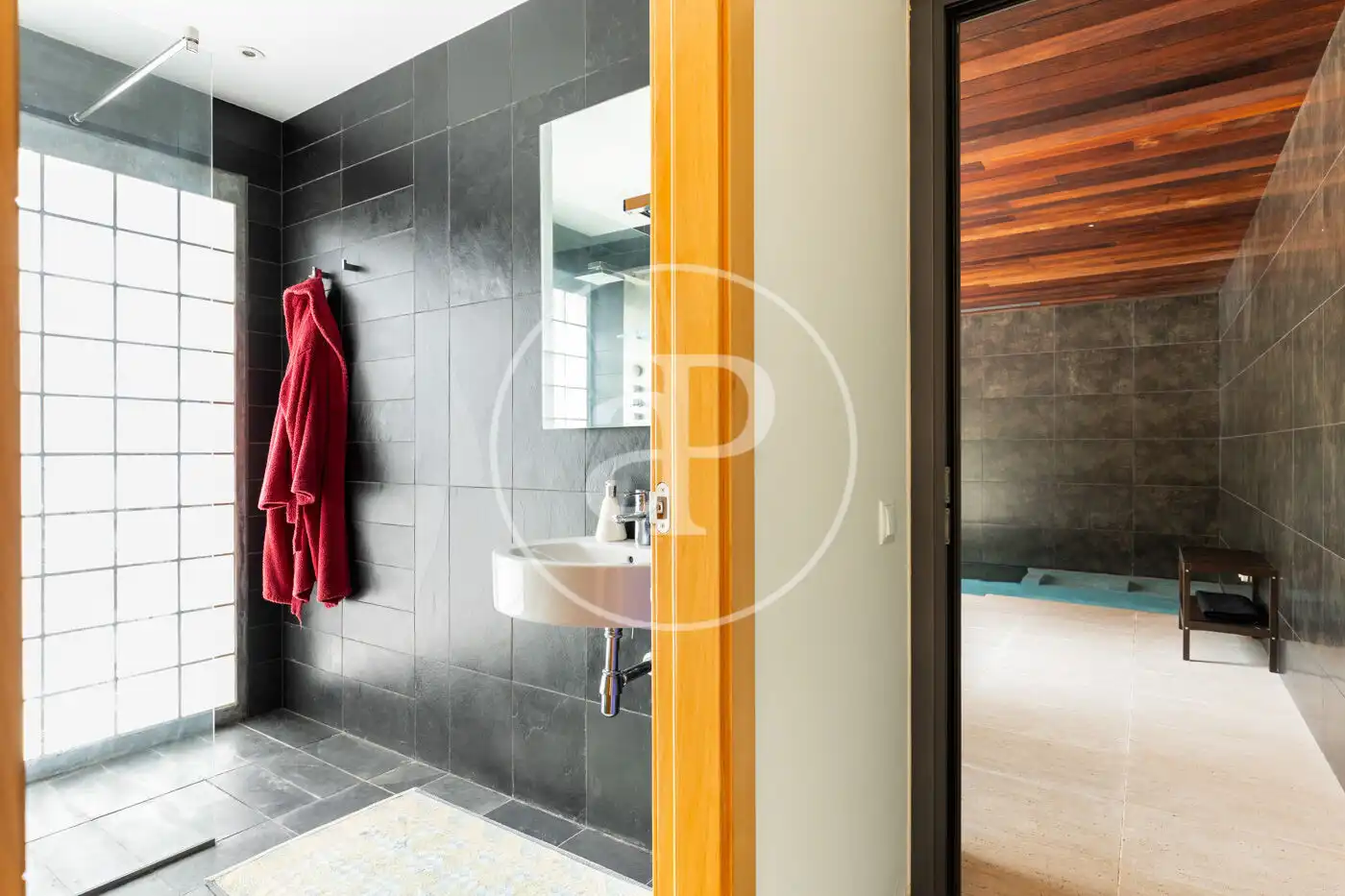 Bathroom of Houses for sale in Sant Cugat del Vallès  with Air Conditioner, Heating and Private garden