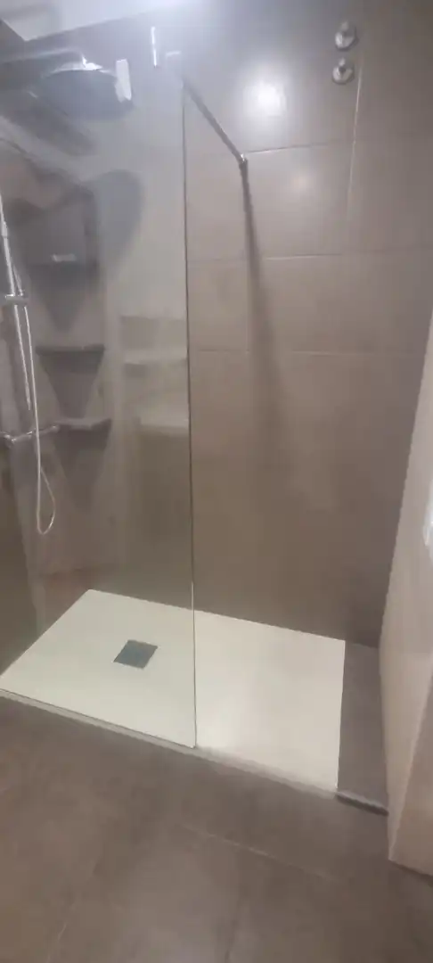 Bany de Pis de lloguer en Vigo  amb Aire condicionat, Calefacció i Parquet
