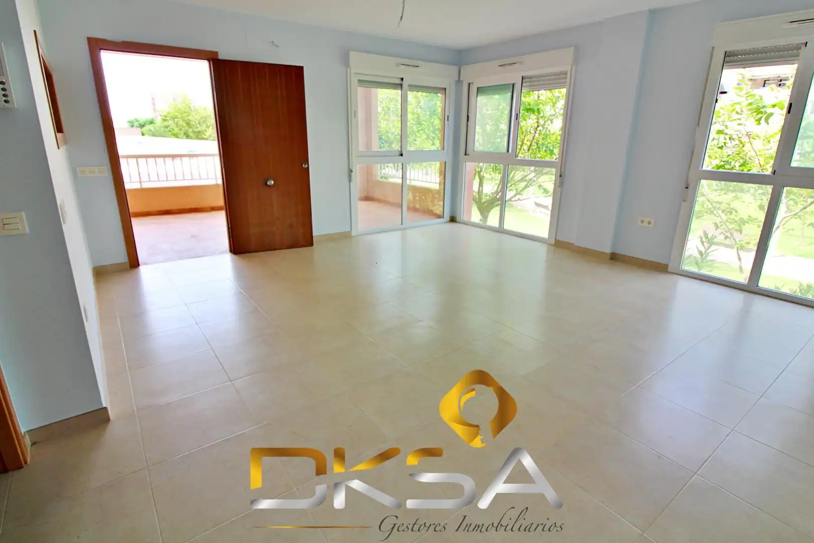 Vista exterior de Planta baixa en venda en Oropesa del Mar / Orpesa amb Jardí privat, Terrassa i Piscina comunitària