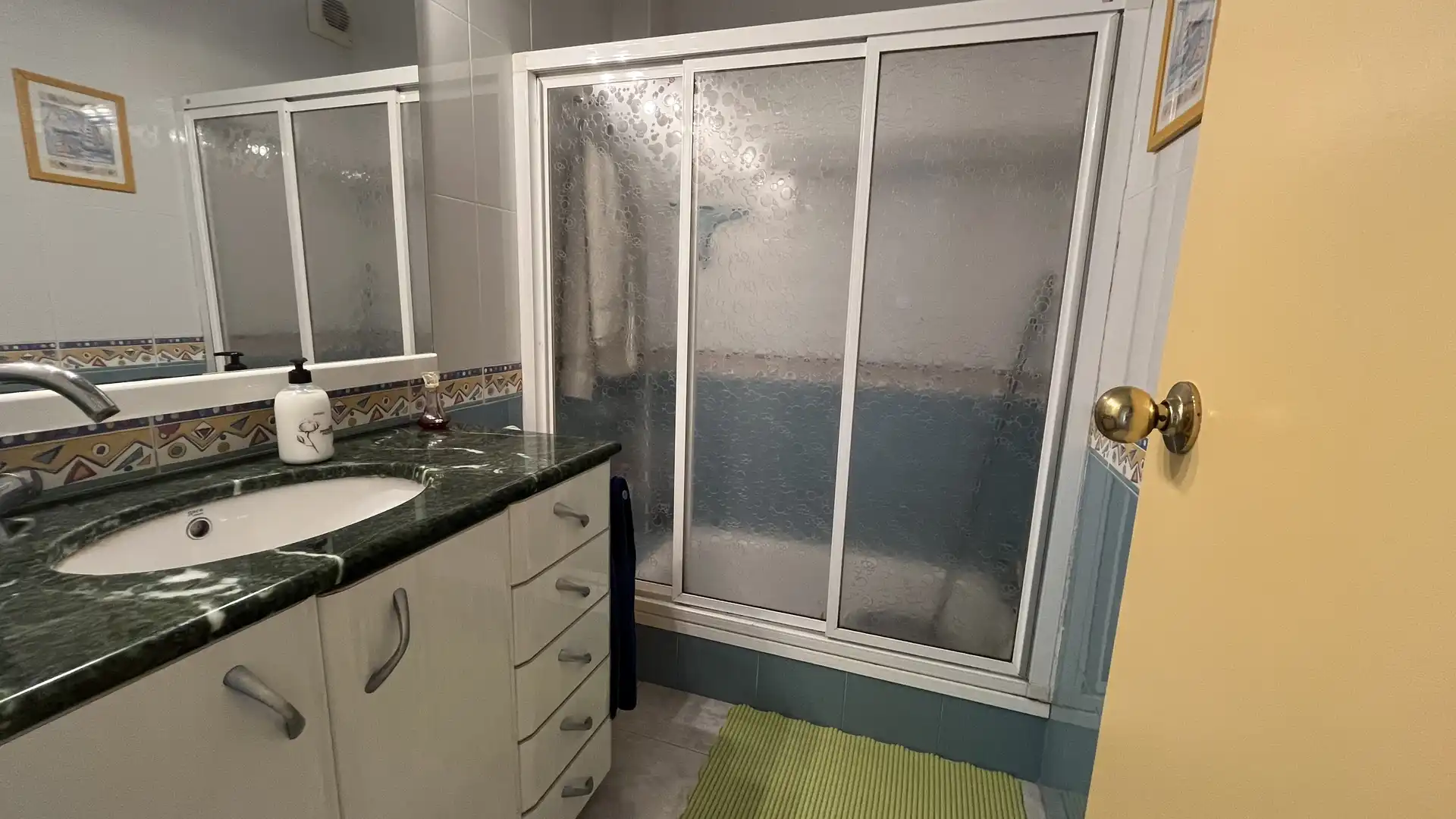 Bany de Apartament en venda en Palafrugell amb Jardí privat, Terrassa i Traster