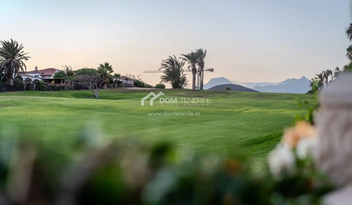 Casa o chalet en venta en San Miguel de Abona con Jardín privado, Terraza y Trastero