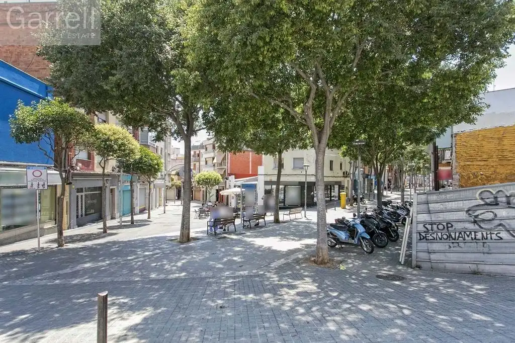 Vista exterior de Residencial en venta en Badalona
