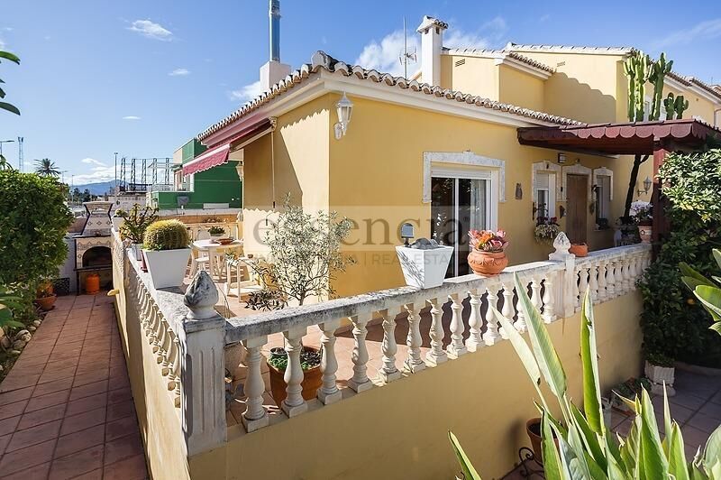Exterior view of House or chalet for sale in Bellreguard  with Air Conditioner, Heating and Private garden
